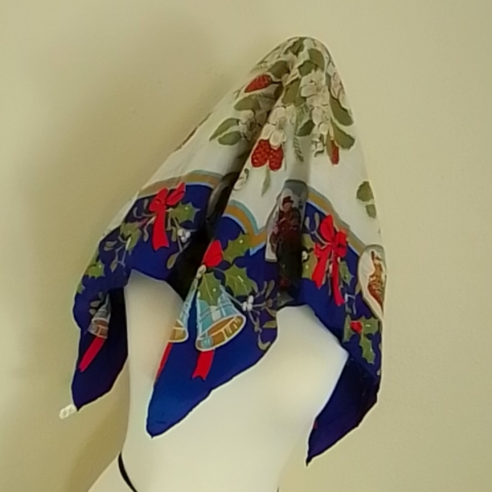 Scarf - Picture 5 of 7